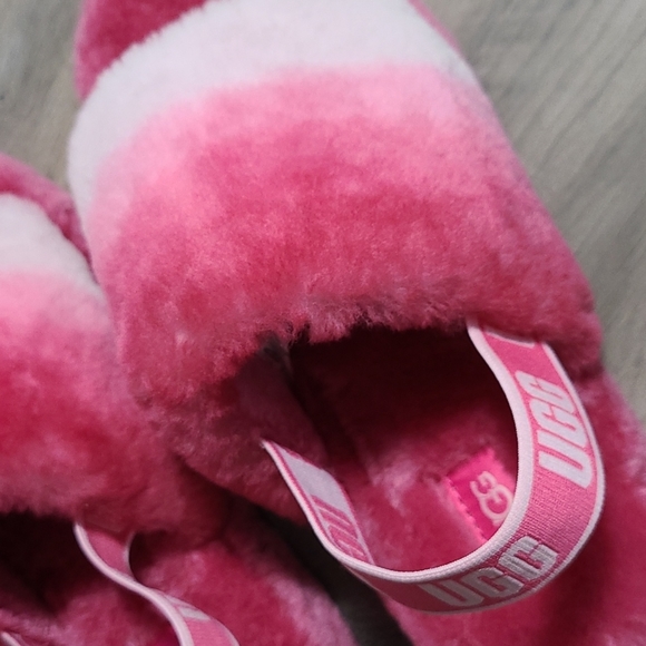 UGG Other - 🚨CLOSET LIQUIDATION🚨New UGG Slides